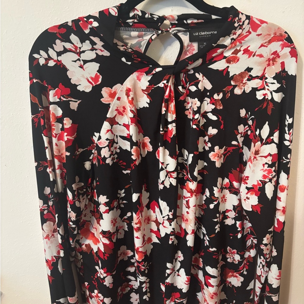 Liz Claiborne Red and White Floral Top
